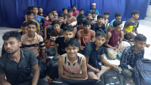 টেকনাফে মানবপাচারকারীদের আস্তানা থেকে ৮৪ জন উদ্ধার 
