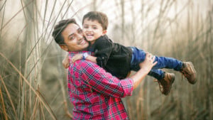 সন্তানের বিকাশে বাবার সঙ্গ মায়ের মতোই গুরুত্বপূর্ণ