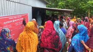 ওএমএসের পণ্য শেষ হয় লাইন শেষ হয় না