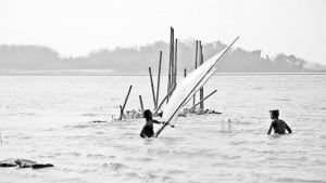 ব্রহ্মপুত্রপারের জেলেদের টিকে থাকার লড়াই