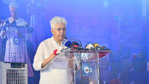 অটোমোবাইল খাত দেশের সম্ভাবনা ও সক্ষমতাকে তুলে ধরছে: শিল্প উপদেষ্টা