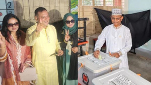 এজেন্টদের হুমকি দেওয়ার অভিযোগ জামায়াত প্রার্থীর, গুজব বলছেন বিএনপির প্রার্থী