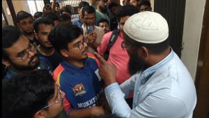 রাজনীতি নিষিদ্ধ বেরোবিতে জাতীয়তাবাদী ফোরামের আলোচনা সভা, হট্টগোল