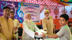 মুরাদনগরে আনোয়ার মেমোরিয়াল হাইস্কুলে ক্রীড়া ও সাংস্কৃতিক অনুষ্ঠান