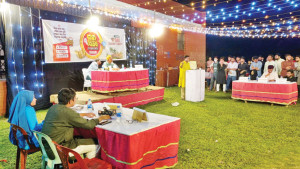 যুক্তির লড়াই: আমাদের ফ্যাকাল্টিই সেরা