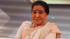 আশা ভোঁসলের কালজয়ী কিছু গানের তালিকা