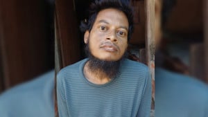 ‘ভূতুড়ে’ ঋণের বোঝা রেখে মারা গেলেন রাসেল