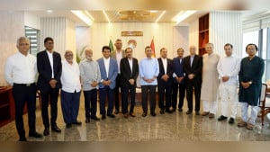 প্রধানমন্ত্রীর সঙ্গে নোয়াবের বৈঠক, ওয়েজ বোর্ড বাস্তবায়ন নিয়ে আলোচনা