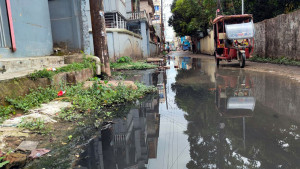 ড্রেনেজ অব্যবস্থাপনায় পৌরবাসীর ভোগান্তি
