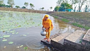 পানির কষ্টে ৬০ হাজার পরিবারের মানুষ