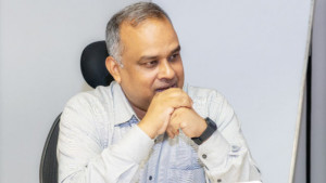 অনলাইনে চাহিদা বাড়ছে