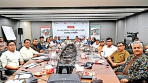 প্রাকৃতিক দুর্যোগে বাস্তুচ্যুতদের সুরক্ষায় সমন্বিত উদ্যোগ দাবি