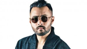 চিরচেনা অবয়বে হৃদয় খান