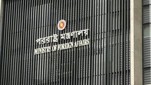 শেখ হাসিনা ও কামালকে ফেরত চেয়েছে ঢাকা