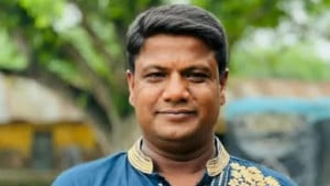 কুষ্টিয়ায় সশস্ত্র হামলায় স্বেচ্ছাসেবক দলের নেতাসহ ১০ জন গুলিবিদ্ধ