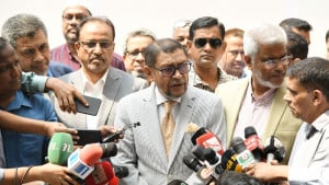 হাসপাতালের সরঞ্জাম লুটে জড়িতরা যত বড়ই হোক গ্রেপ্তার করা হবে