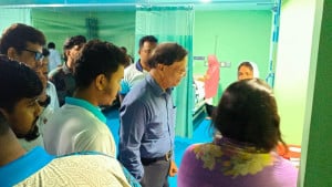 হলের ডালে যাবিপ্রবির ৭০ ছাত্রী অসুস্থ 