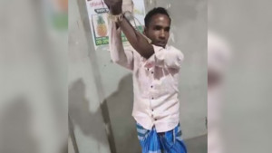 শ্রমিককে তুলে নিয়ে হাত বেঁধে নির্যাতন