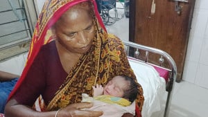 ৫ বছর পর একই দিনে দ্বিতীয় সন্তানের মা হলেন শাহনাজ 