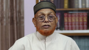 মাসদার হোসেনের আইনজীবী সনদ স্থগিত