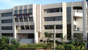 ইজারায় ১৪ কোটির হাট ৮ কোটিতে