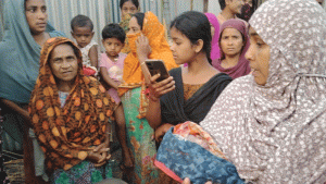রাস্তার পাশে জঙ্গলে কাঁদছিল নবজাতকটি