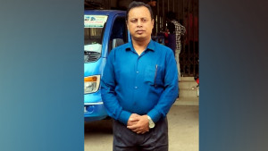 টিকা কার্যক্রম পরিদর্শনে যাওয়ার পথে সড়ক দুর্ঘটনায় গুরুতর আহত স্বাস্থ্য কর্মকর্তা