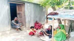 ‘মাংস দিয়ে কবে ভাত খেয়েছি মনে পড়ে না’