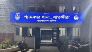 আ.লীগ নেতার নেতৃত্বে চিংড়িঘের লুটপাটের অভিযোগ