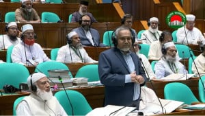 যদি বীর মুক্তিযোদ্ধাদের কথা বলেন, তবে আমিও একজন ‘শিশু মুক্তিযোদ্ধা’ 