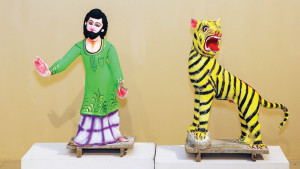 মাটির টানে শিকড়ের খোঁজে