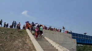 নড়াইলে ট্রেনে কাটা পড়ে নারী ও শিশুর মৃত্যু