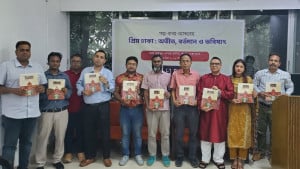 গল্প-কথা-আড্ডায় ‘ঢাকা হেরাল্ড’ ম্যাগাজিনের যাত্রা শুরু