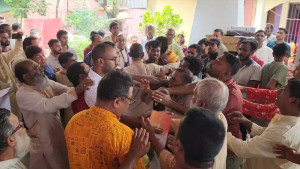 ব্রাহ্মণ সংসদের সম্মেলনে উত্তেজনা