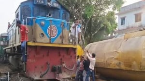 ১৮ ঘণ্টা পর সিলেটের সঙ্গে রেল যোগাযোগ স্বাভাবিক