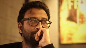 ২৪ দিন পর পরিচালকের খোঁজ মিলল