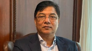 সিন্ডিকেটের দৌরাত্ম্য বন্ধে জিরো টলারেন্স নীতি গ্রহণ করেছে সরকার: সংসদে বিমানমন্ত্রী