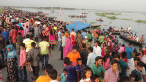 বর্ষা শেষেও কাউয়াদীঘি ও গাজনার বিলের সৌন্দর্য উপভোগে উপচে পড়া ভিড়
