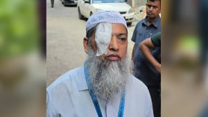 খাসকামরায় ডেকে ড্রাইভারের চোখ ফাটিয়ে দেওয়ার অভিযোগ বিচারকের বিরুদ্ধে
