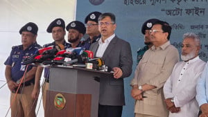 মহাসড়কে এআই ক্যামেরার কারণে চাঁদাবাজি কমবে