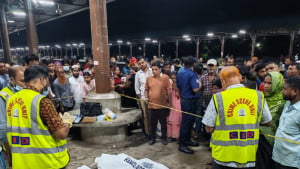 চিকিৎসা শেষে বাড়ি ফেরার পথে ট্রেনে কাটা পড়ে দাদী-নাতনি