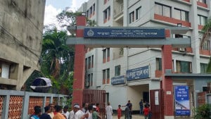 থানায় জয় বাংলা স্লোগান, দুই পুলিশ সদস্য ক্লোজড