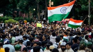 মুক্তির পরও আতঙ্কে ‘ককরোচ’রা
