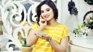 ঘরোয়া ফেসপ্যাকে সুন্দর