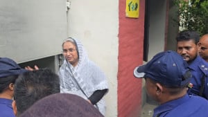 স্বামীর দাফন শেষে আবারও কারাগারে দীপু মনি
