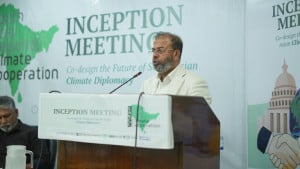 জলবায়ু ঝুঁকি মোকাবিলায় আঞ্চলিক সহযোগিতা বাড়ানোর আহ্বান প্রতিমন্ত্রীর