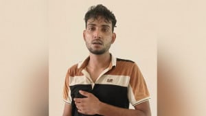 কারাবন্দি স্ত্রীর সঙ্গে দেখা করতে গিয়ে ১২৭ পিস ইয়াবাসহ আটক স্বামী