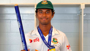 অস্ট্রেলিয়া ব্যাটিং নেওয়ায় খুশি ছিলেন হাসান 