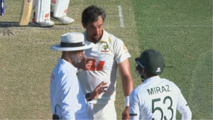 মাঠের উত্তাপের পর মিরাজকে যা বললেন স্টার্ক