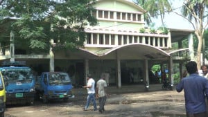 অযত্ন-অবহেলায় ভাসানী হল, মুখ থুবড়ে পড়েছে সাংস্কৃতিক কর্মকাণ্ড